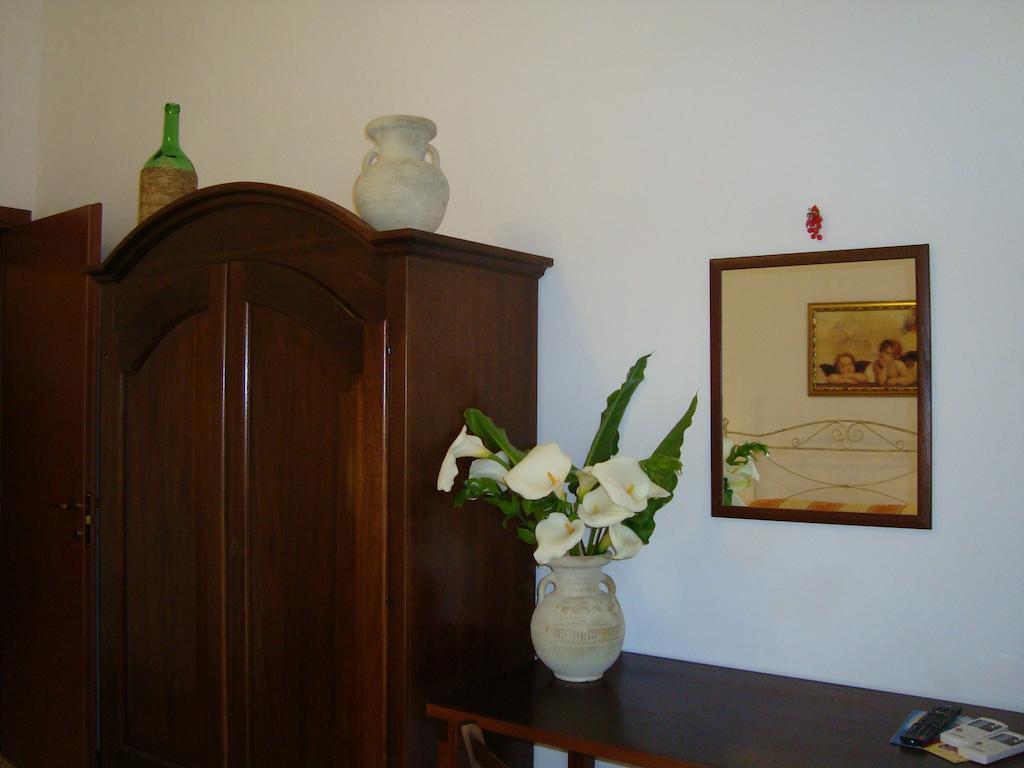 La Ninfea Bed and Breakfast Valderice Habitación foto